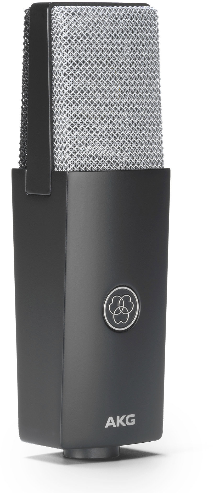 AKG C104