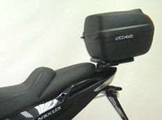SHAD Montážna súprava Top Master na horný kufor pre Gilera Nexus 300/500 (03 – 14)