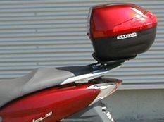 SHAD Montážna súprava Top Master na horný kufor pre Honda NES 125/150 Dylan (02-06)