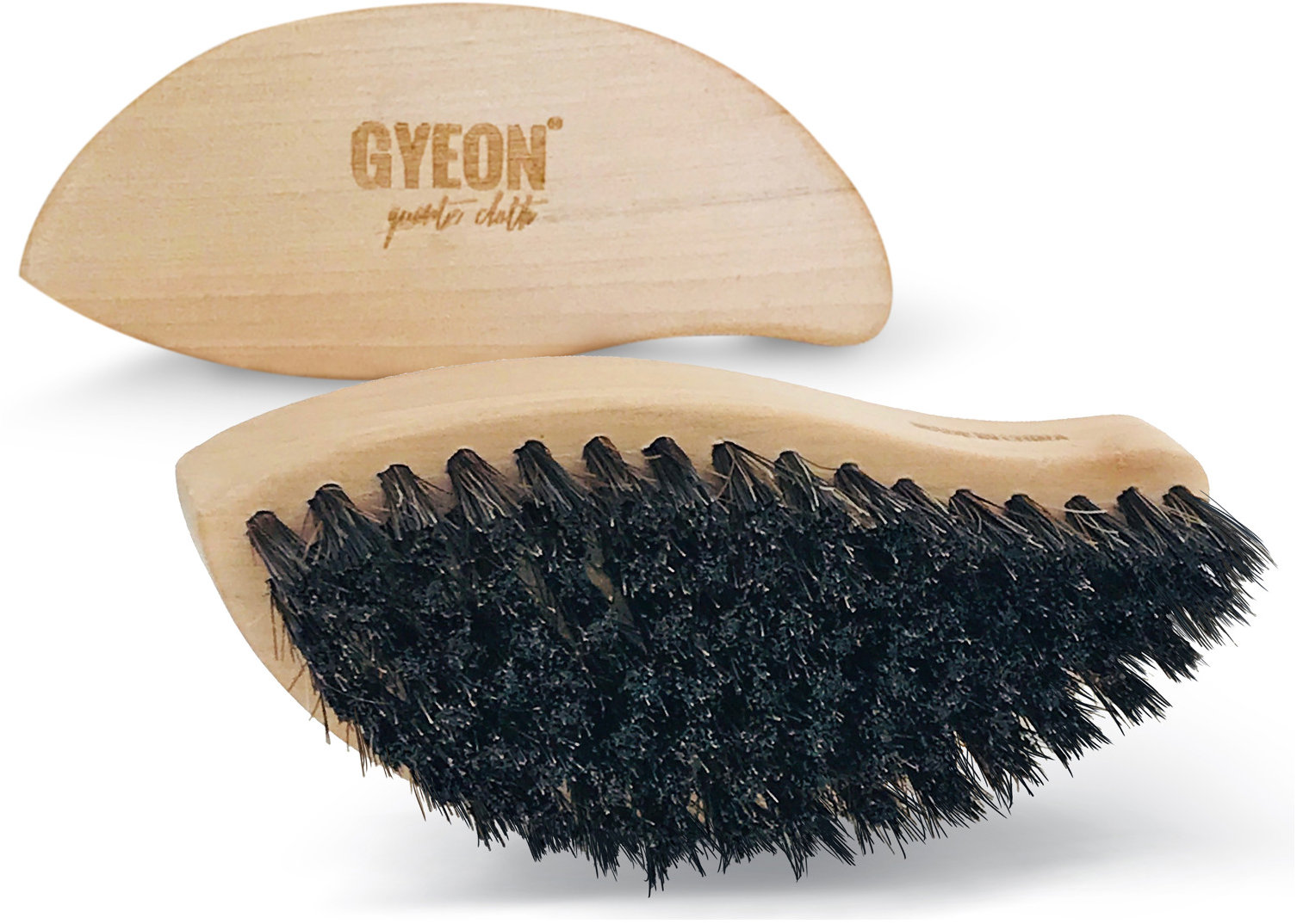 Gyeon Q2M LeatherBrush Kefa na čistenie kožených povrchov