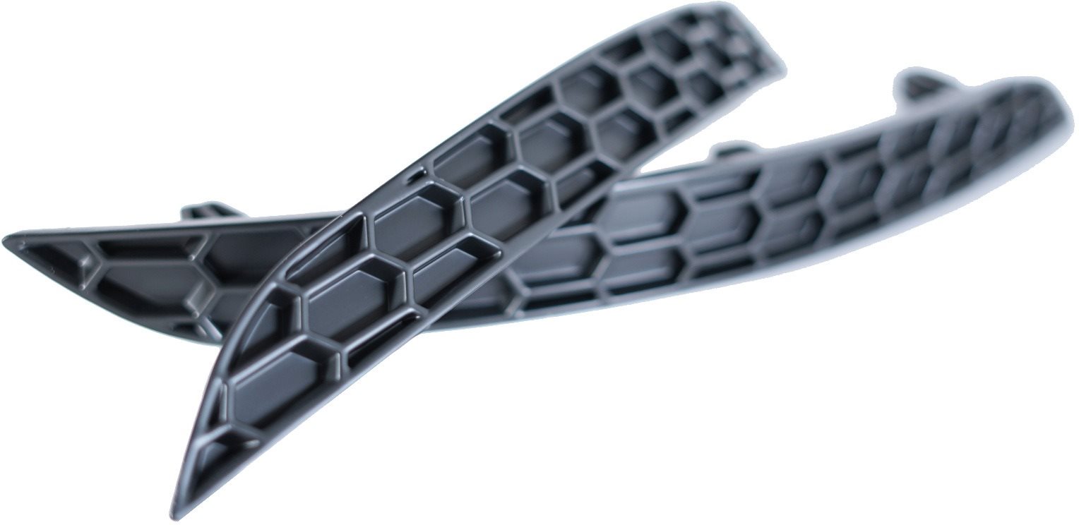 ACEXXON náhrada zadných odraziek vo vzore včelieho plástu pre Audi A3/S3/RS3 8V Facelift, farba čier