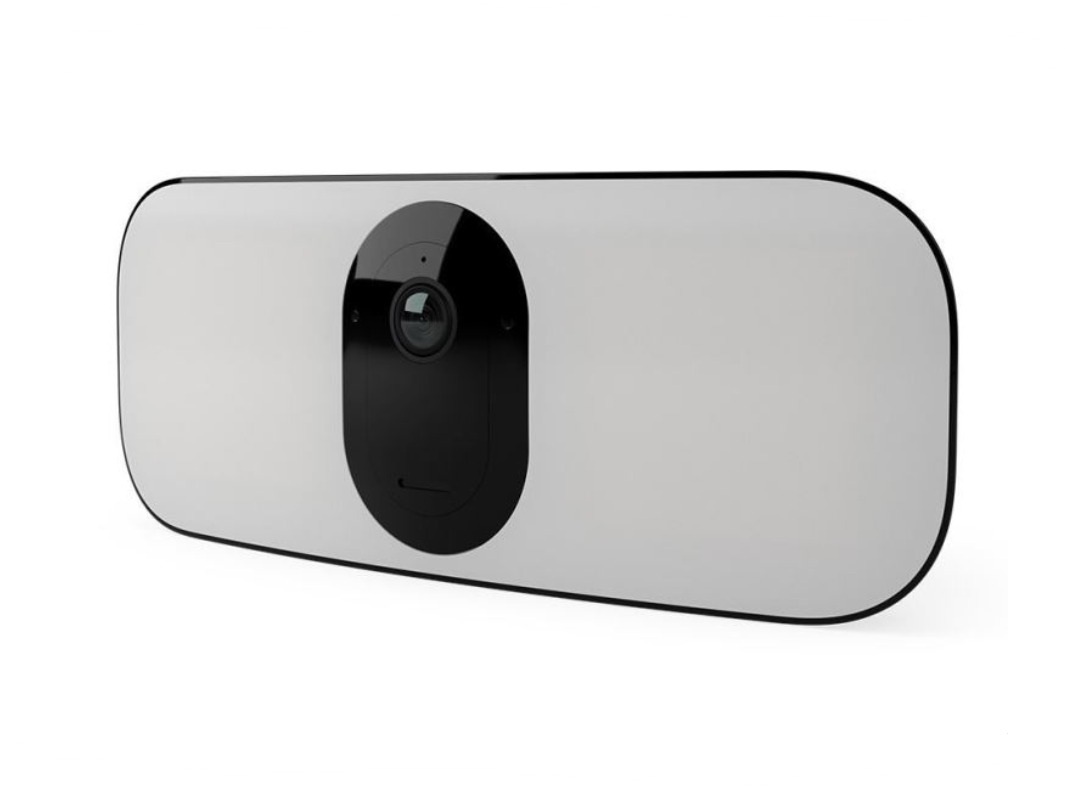 Arlo Floodlight Outdoor Security Camera – (Base station not included) – čierna