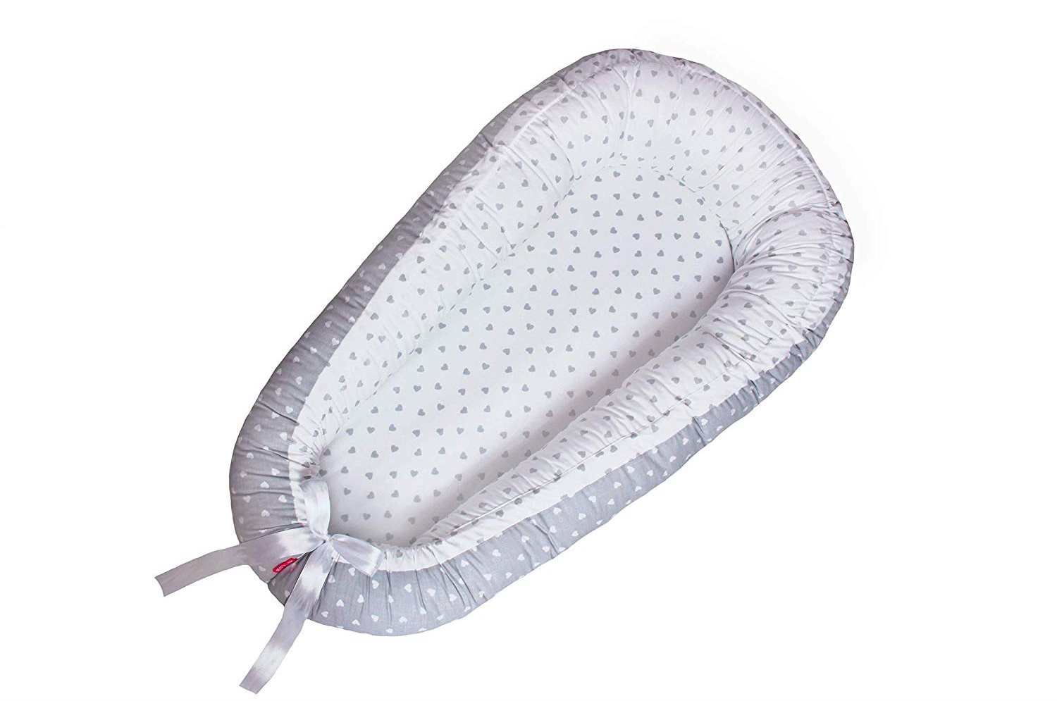 SCAMP Hniezdočko Srdiečka, Bielo-sivé