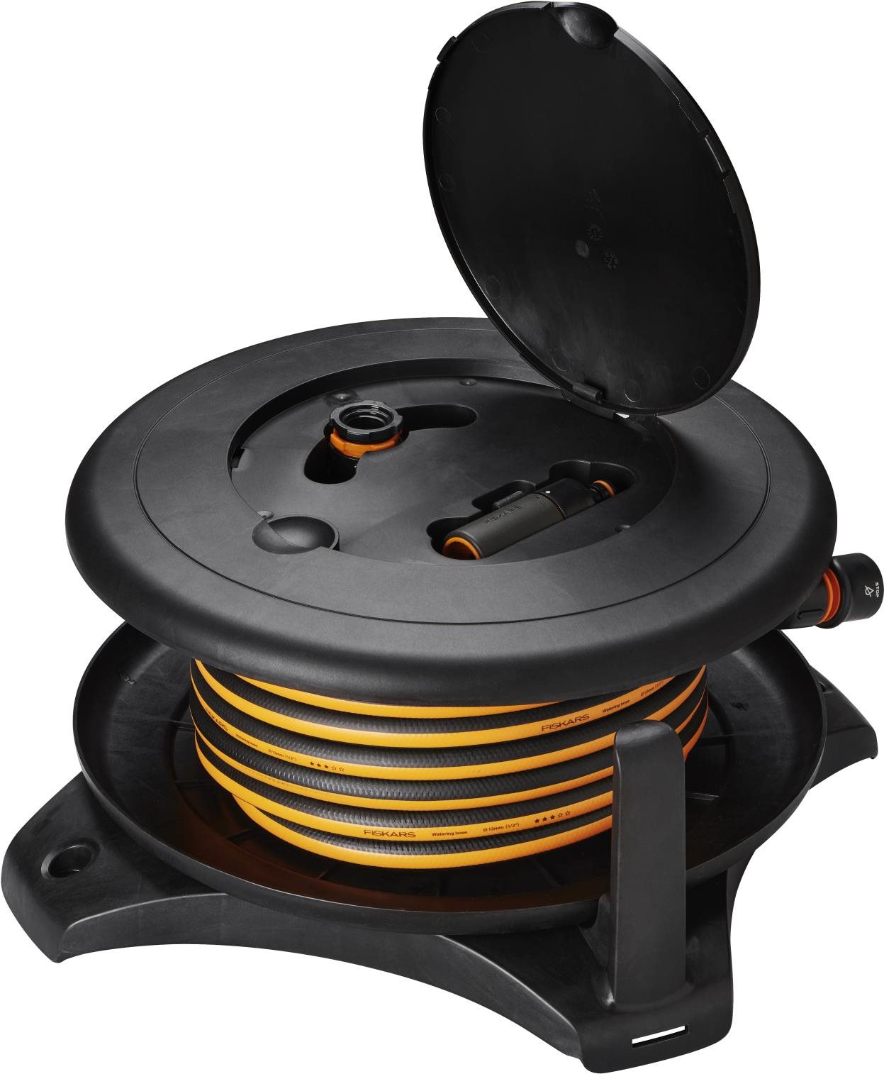 FISKARS Bubon s hadicou M 1/2", dosah 21,5 m