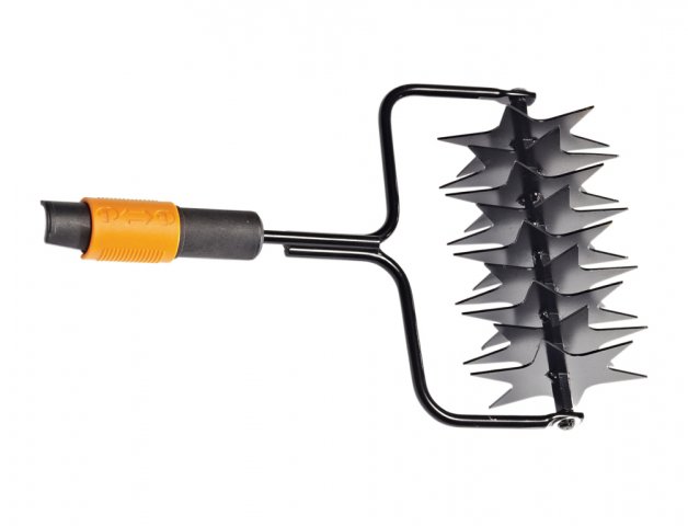 FISKARS Prevzdušňovač trávnika QuikFit