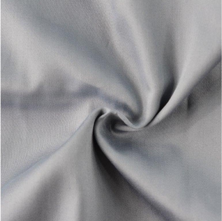 Brotex Napínacie saténové prestieradlo svetlo sivé, 90 × 200 cm jednolôžko