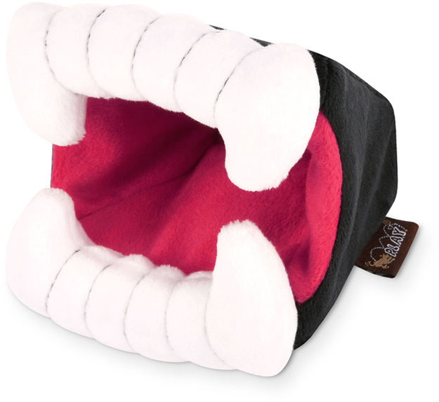 P.L.A.Y. Upírove zuby