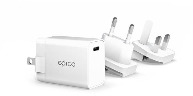 EPICO 20 W PD Charger s Changeanle Plug (EU, UK) – biela