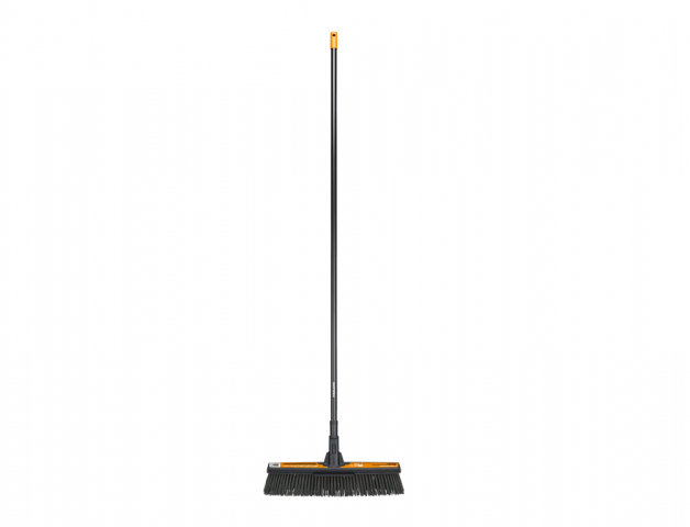 FISKARS Metla univerzálna záhradná Solid L, šírka 48 cm, dĺžka 172 cm 1025926