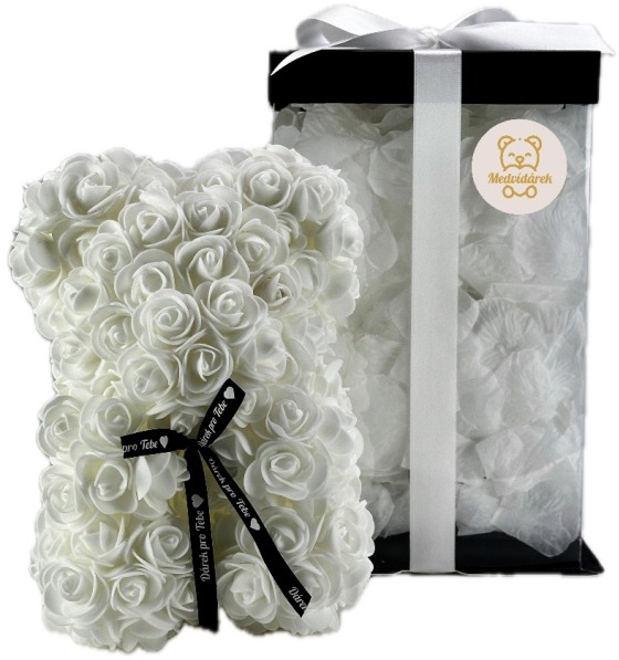 Medvídárek Romantic 25 cm biely zasypaný bielymi lístkami