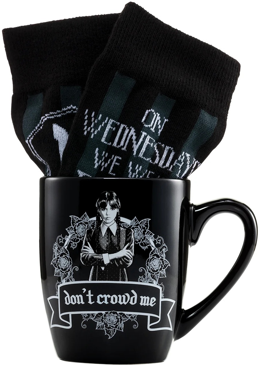 Wednesday – hrnček a ponožky – darčeková súprava