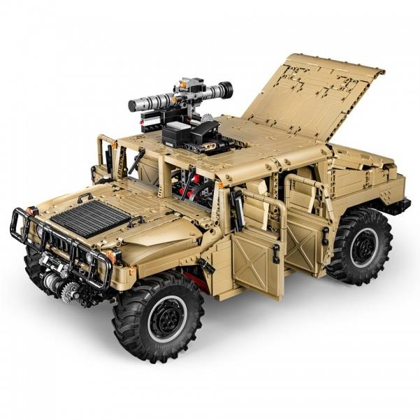 CADA Stavebnica vojenský Humvee 3935 dielikov