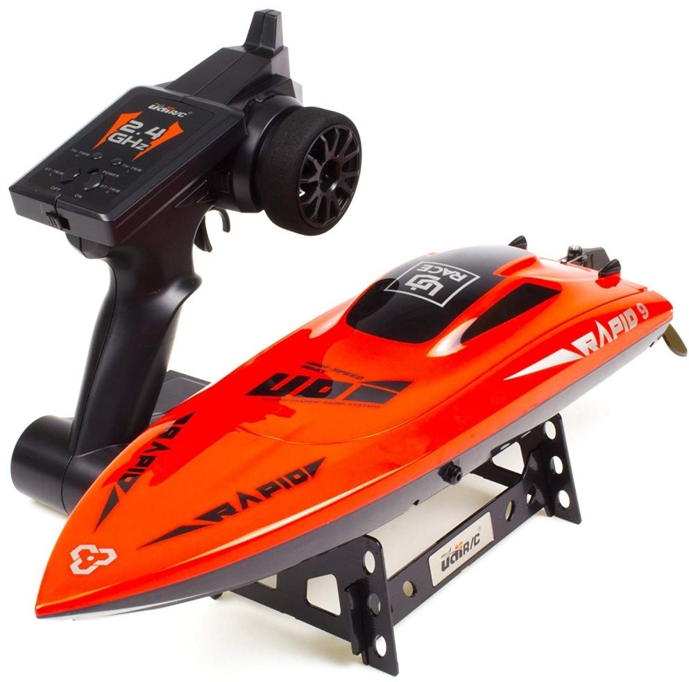 RAPID 9 Hi-Speed vysokorýchlostný čln