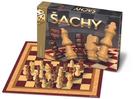 Šach drevené figúrky spoločenská hra