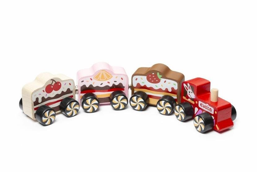 Cubika 15382 Vlak „Cakes“ – drevený vláčik s magnetmi 4 diely