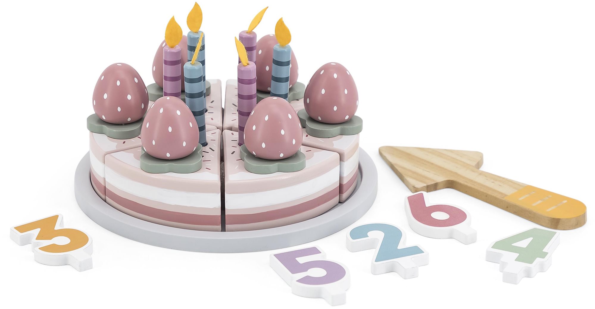 Drevená narodeninová torta