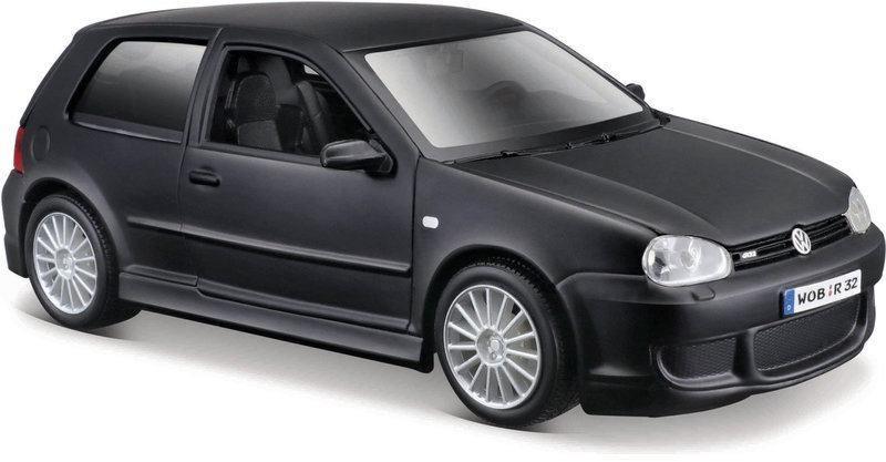 Maisto Volkswagen Golf R32 1:24 čierna matná