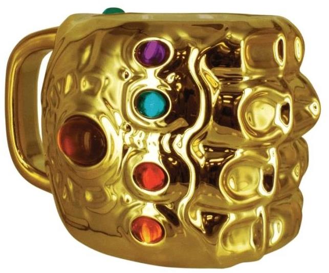 Hrnček Avengers – päsť
