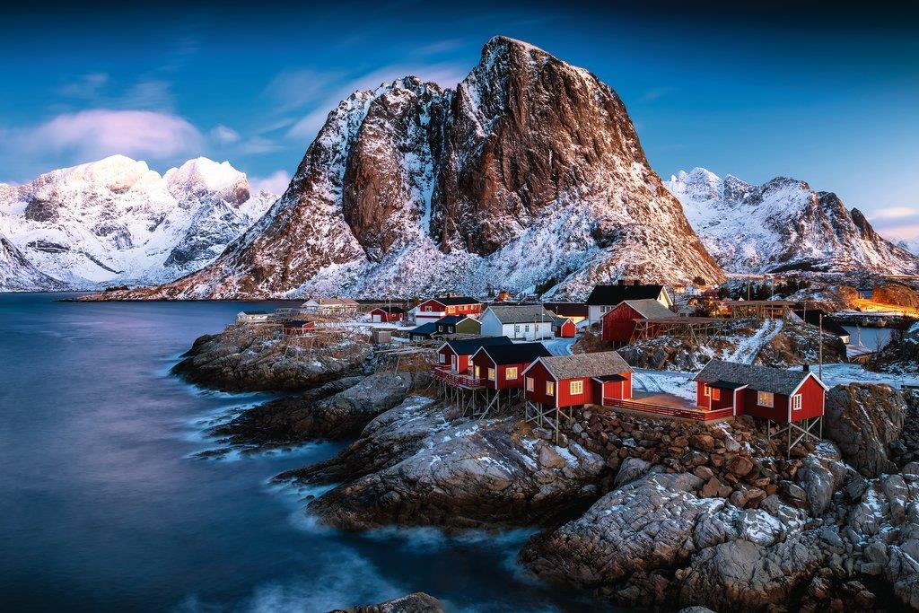 RAVENSBURGER Puzzle Hamnoy Lofoty 3000 dielikov