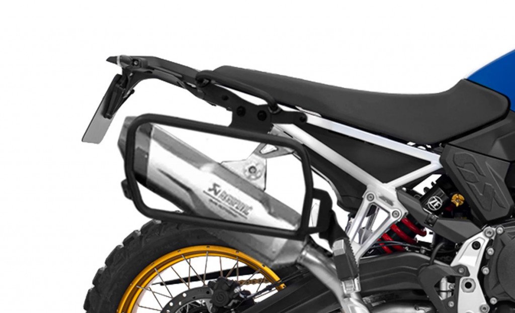 SHAD 4P systém pre BMW F 900 GS (24–26)