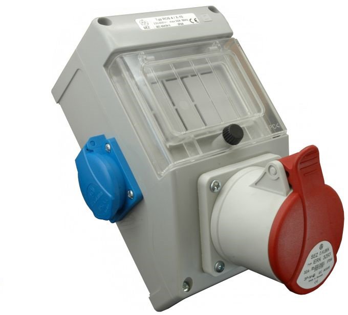 SEZ-CZ Minizásuvková rozvodnica neistená 1× 1653 + 2× 230 V, 4-modulové okienko, IP 44