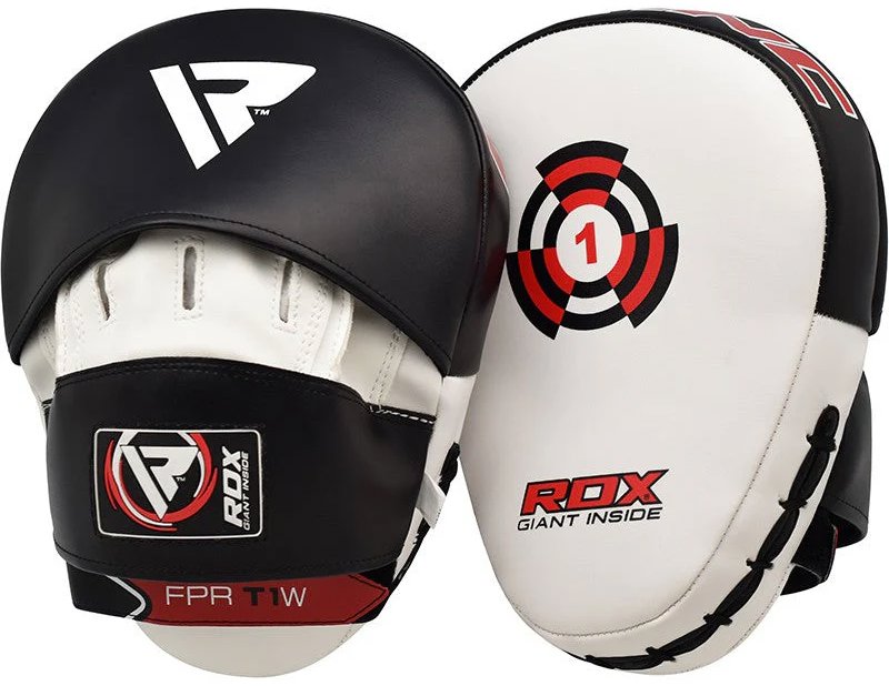 RDX Zakrivené boxovacie chrániče T1, čierno-biele