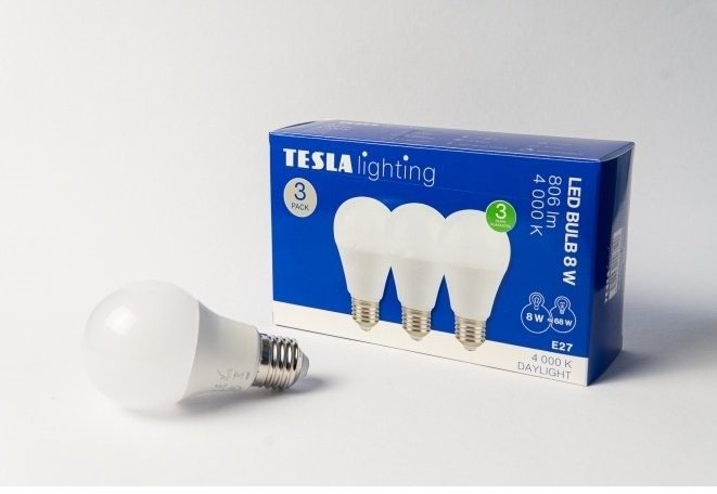 Tesla – LED žiarovka BULB E27, 8 W, 230 V, 806 lm, 25 000 h, 4 000 K denná biela, 220st 3 ks v balení