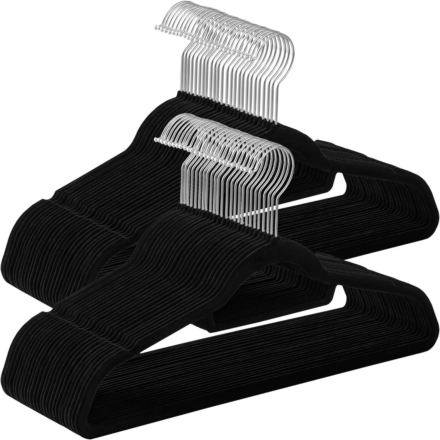 SONGMICS Zamatové ramienka, čierna, 50 ks, otočný háčik, 43 × 22 × 0,6 cm