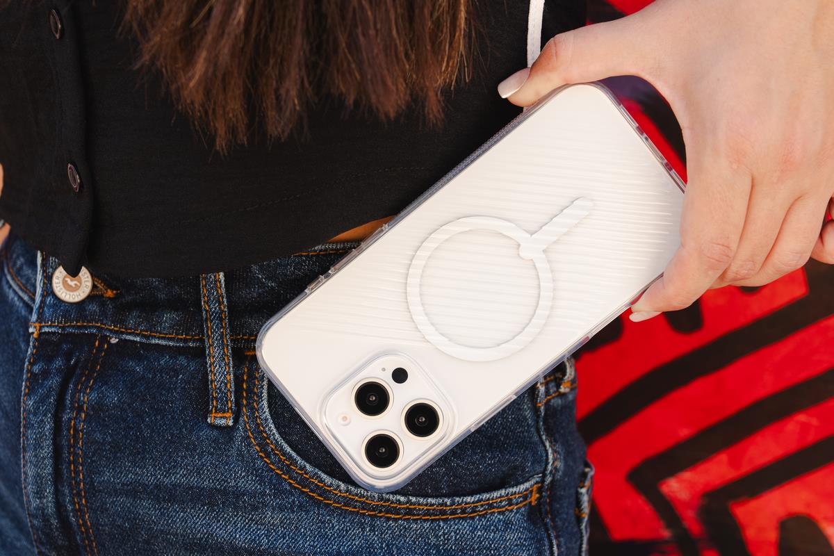 ZAGG Cases Luxe Snap Apple iPhone 16 Pro Max Priehľadný