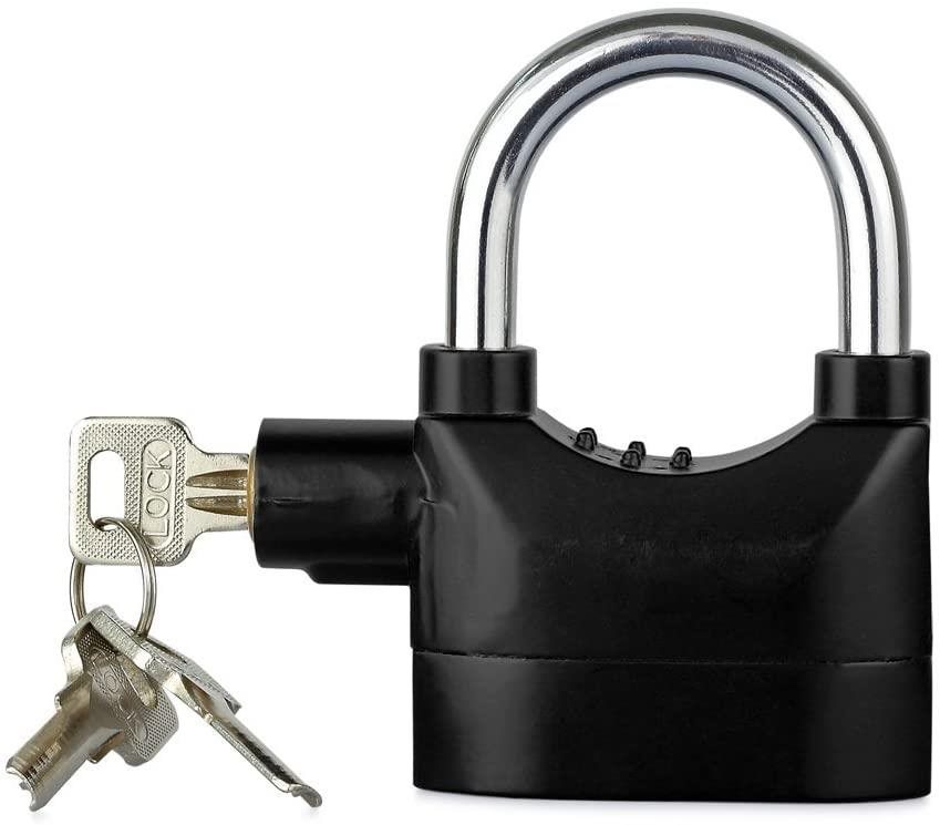 Zaparkorun Visiaci zámok s alarmom